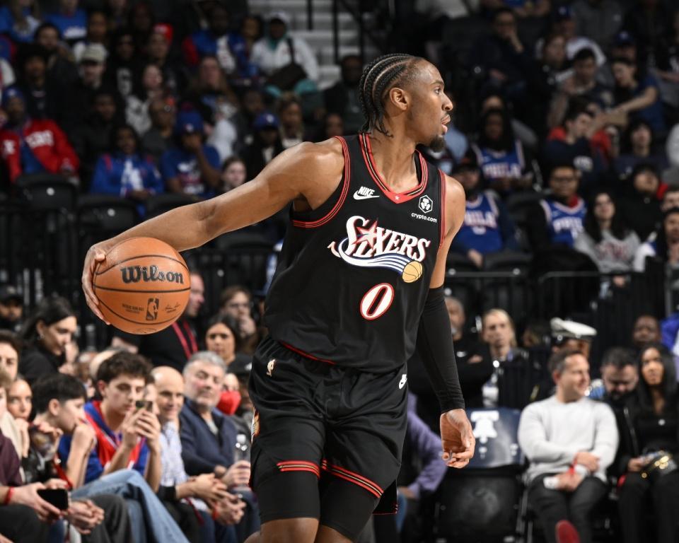 leyucom官网登录入口-76人险胜送爵士7连败：马克西25+6沃克22+10 乔治30分